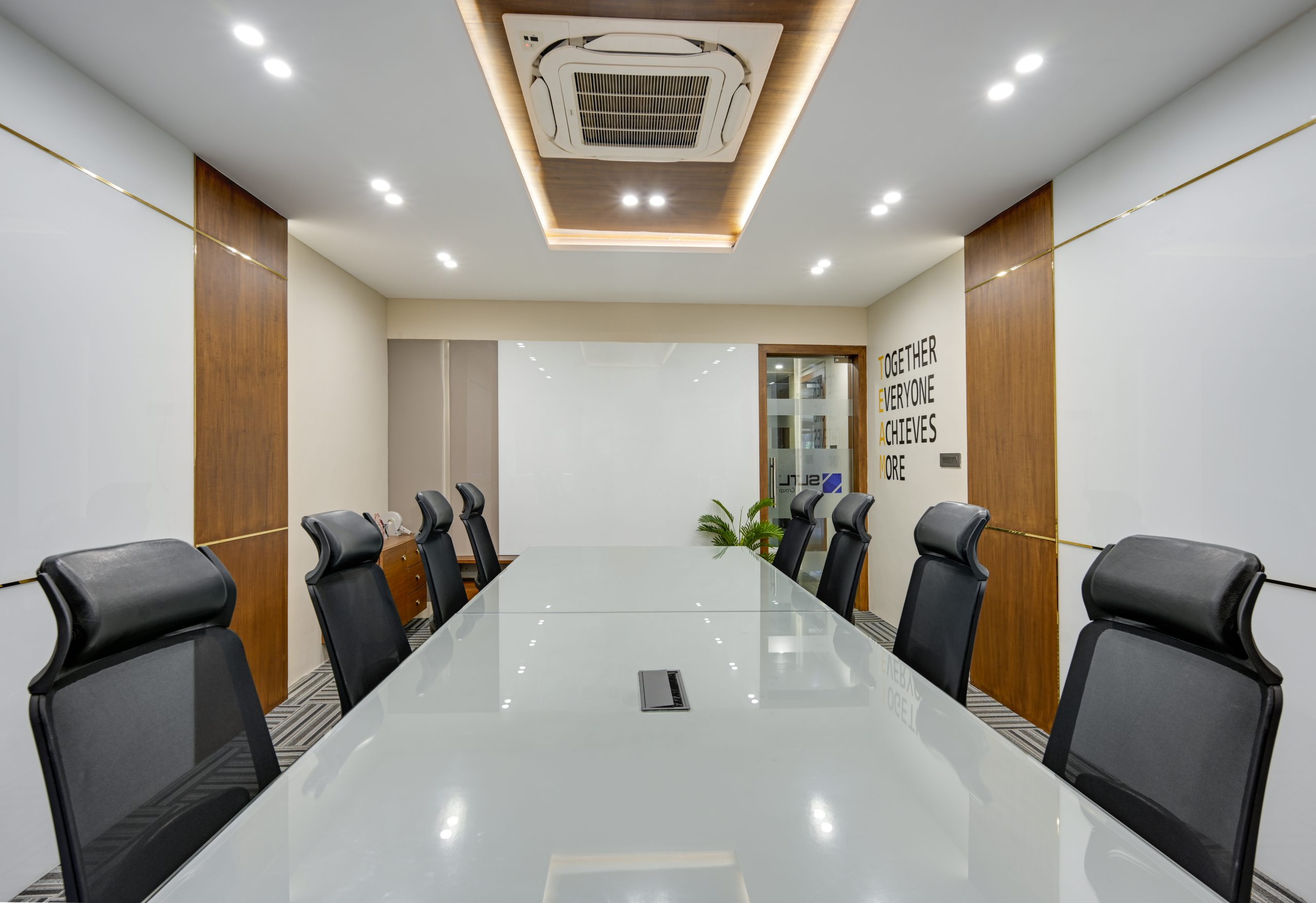 SLTL, Conference Room